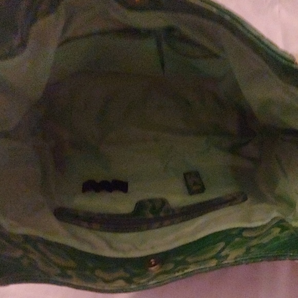 Handbag - Picture 7 of 8